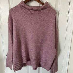 Pink winter blouse with 28% merino wool and 2% spandex